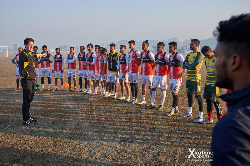 Dhaka, Bangladesh. 11 Dec 2018.  Johnathan McKinstry (Head Coach) works with players. Saif Sporting Club in training ahead of their quarter final match in the Walton Independence Cup 2018.  Credit: XtraTimeSports (Darren McKinstry).