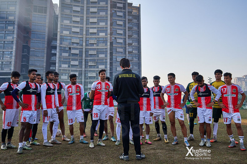 Dhaka, Bangladesh. 11 Dec 2018.  Johnathan McKinstry (Head Coach) works with players. Saif Sporting Club in training ahead of their quarter final match in the Walton Independence Cup 2018.  Credit: XtraTimeSports (Darren McKinstry).